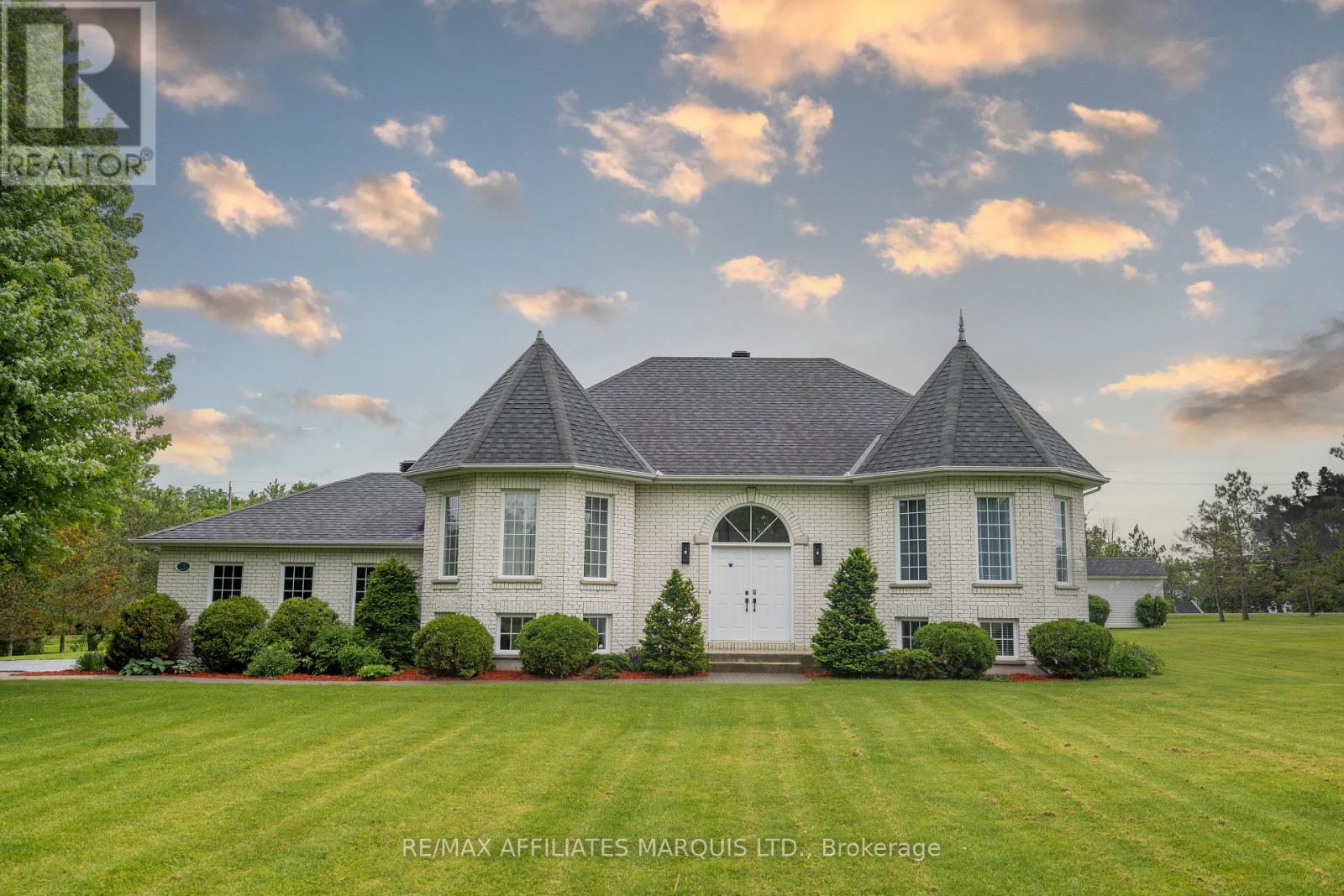 18608 GRANDVIEW CRESCENT