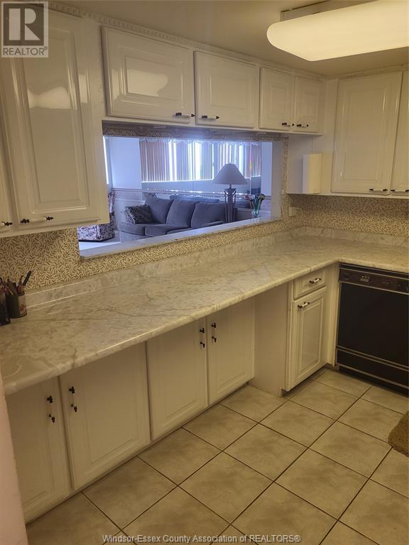 380 PELISSIER Unit# 1002