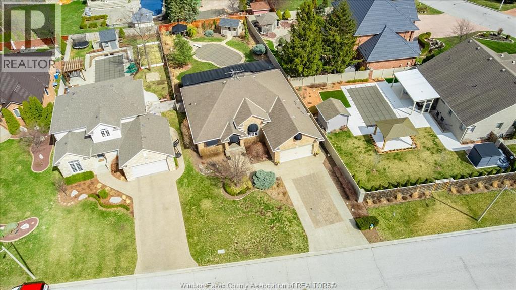 606 GEORGE KENNEDY WAY