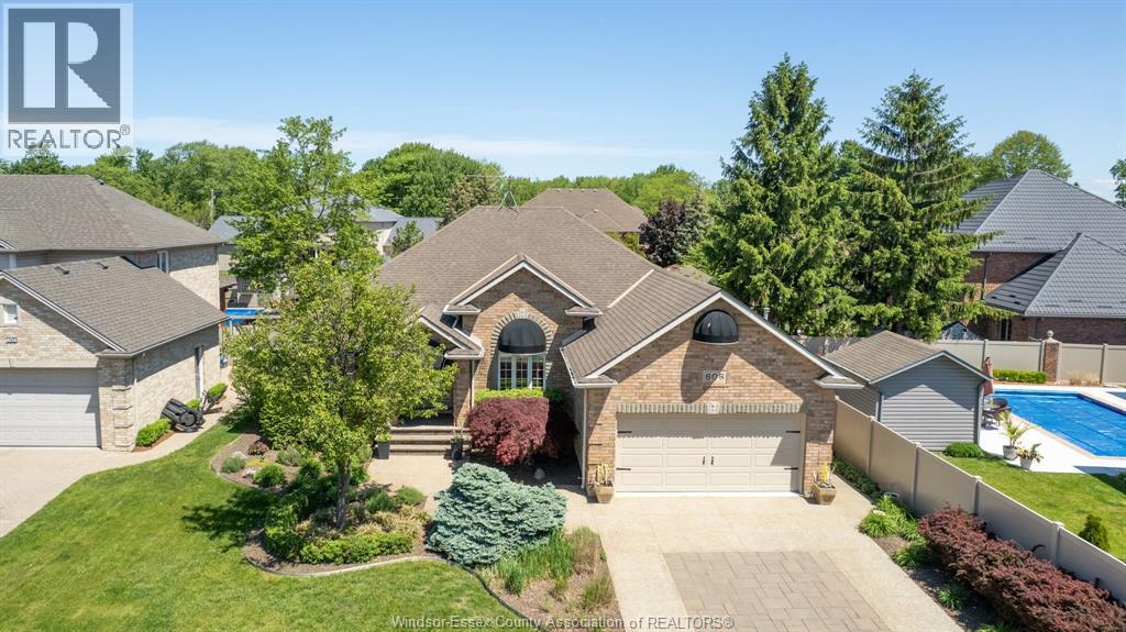 606 GEORGE KENNEDY WAY