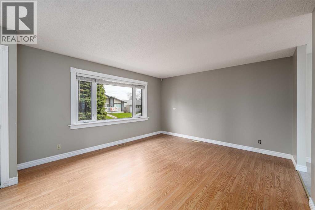 115 Ogden Way SE