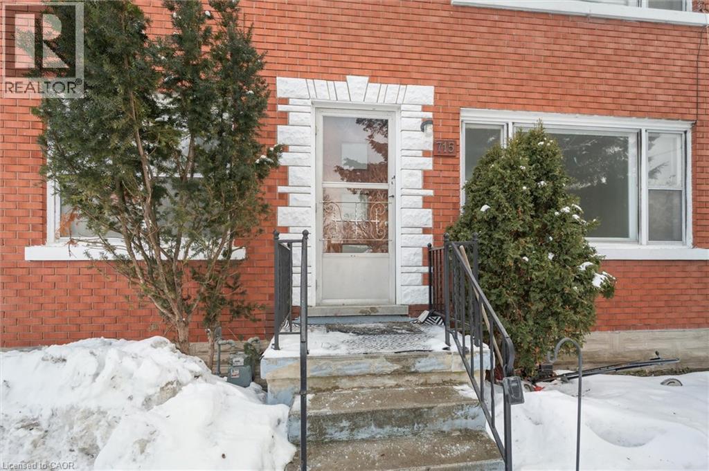 715 FREDERICK Street