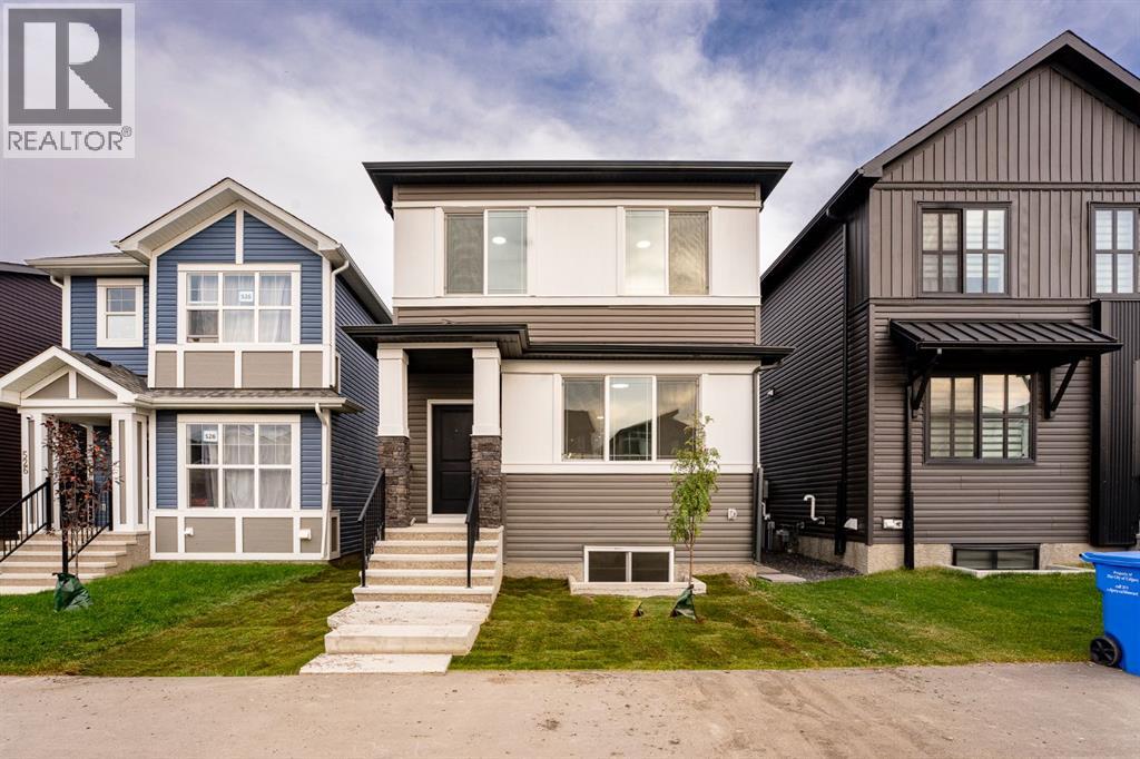 522 Lucas Boulevard NW