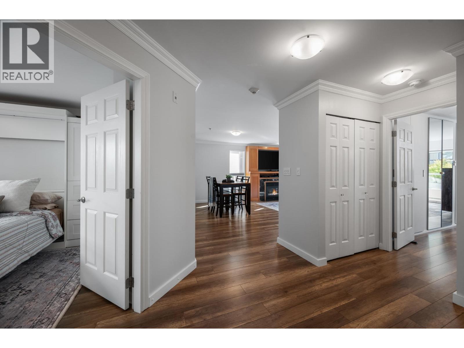 302 12 LAGUNA COURT
