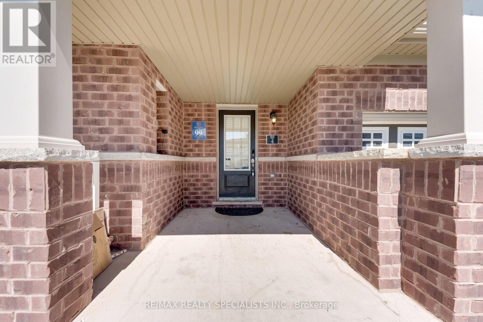 4 - 740 LINDEN DRIVE