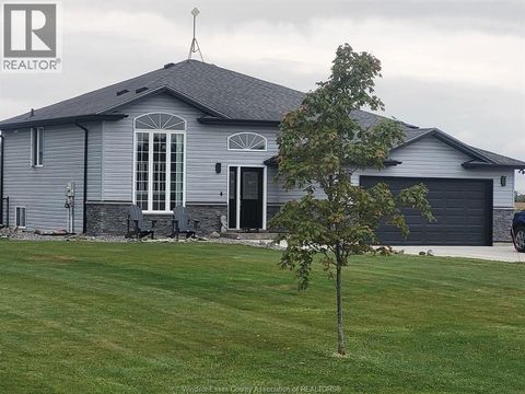 1023 LAKESHORE ROAD 107 Lakeshore ON N8M2X7