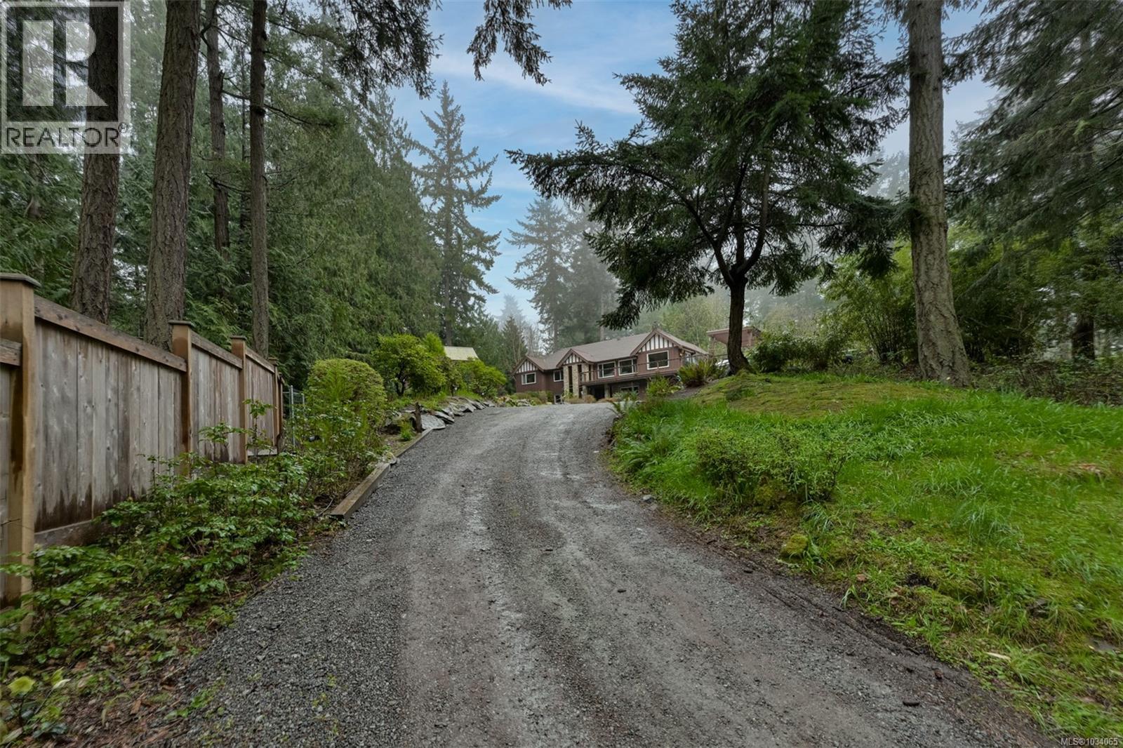 11391 West Saanich Rd