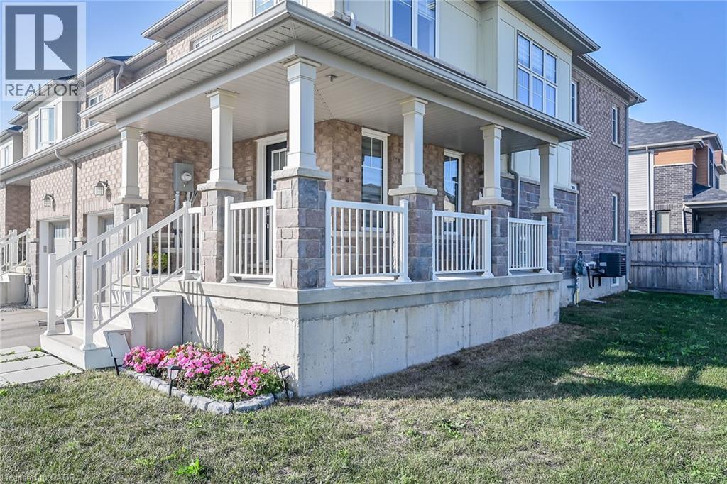 164 MACLACHLAN Avenue