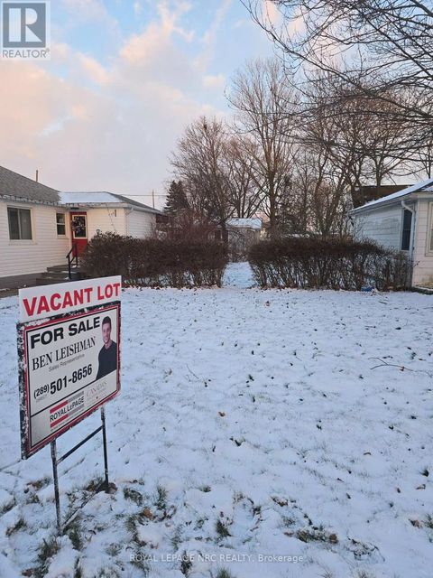 126 OAKWOOD STREET Port Colborne (Main Street) ON L3K5G3