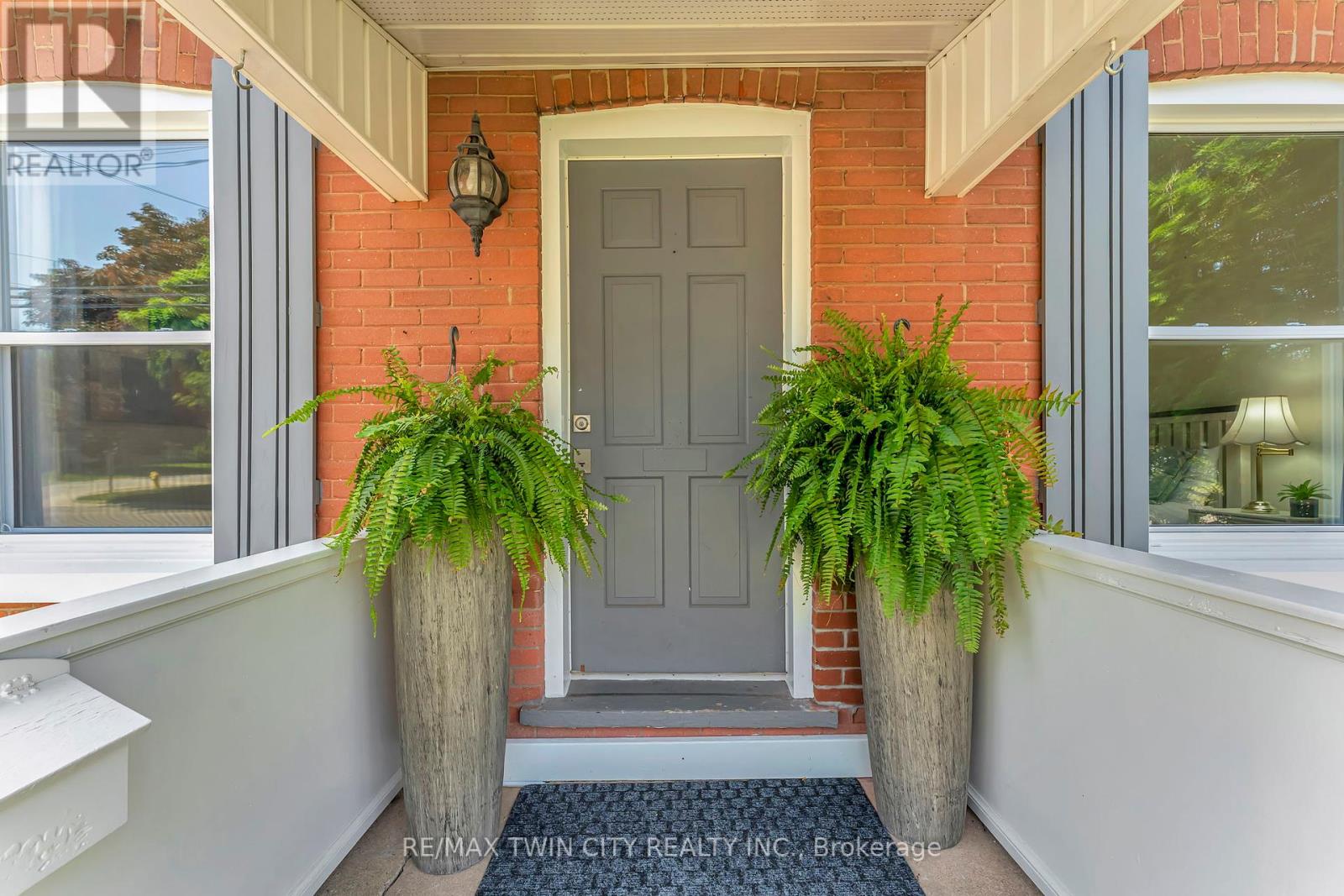 54 BURWELL STREET