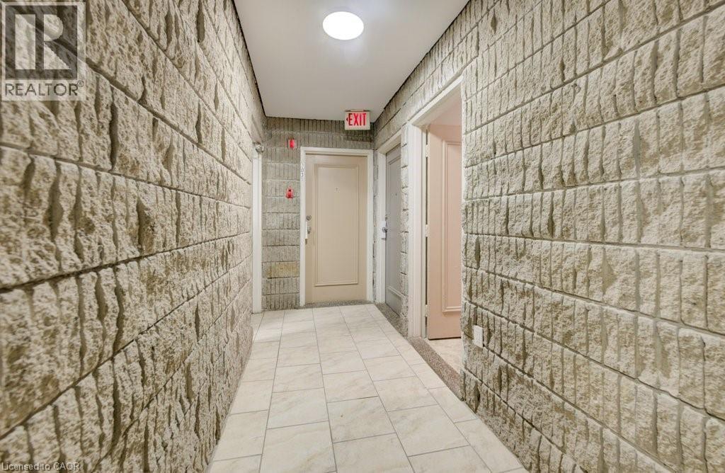 370 ADMIRAL Drive Unit# 302