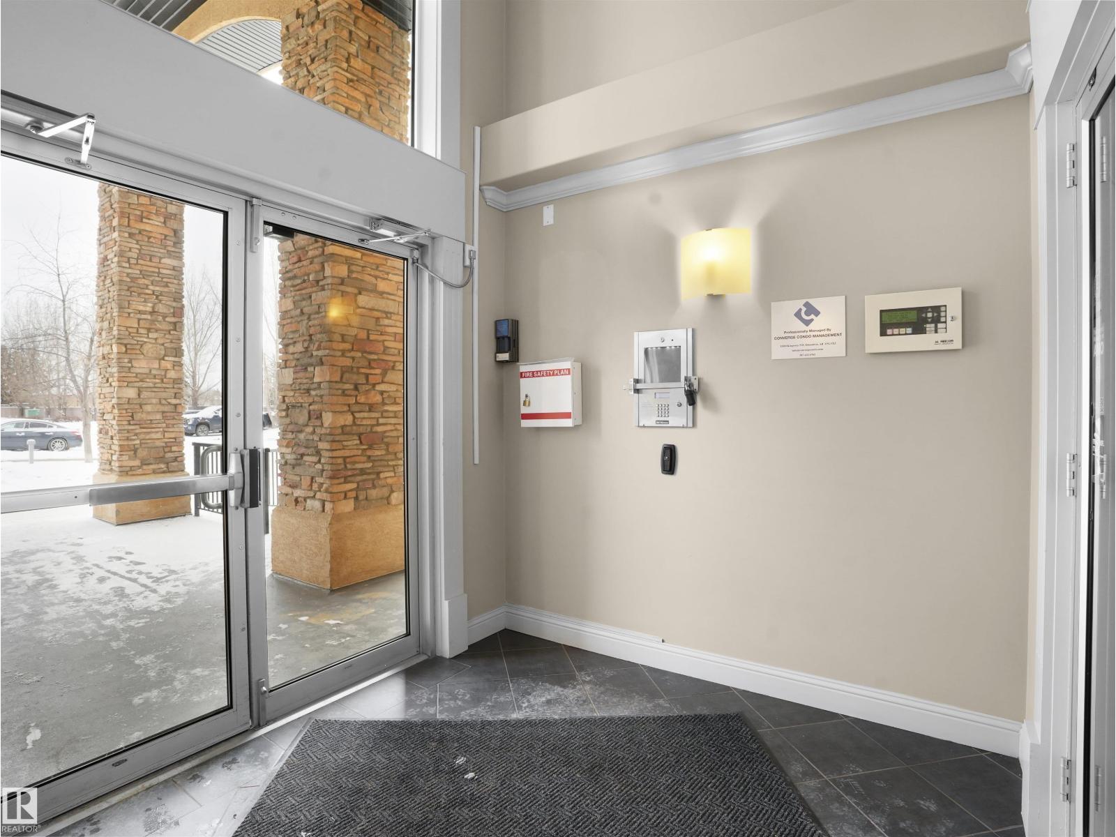 #402 14604 125 ST NW