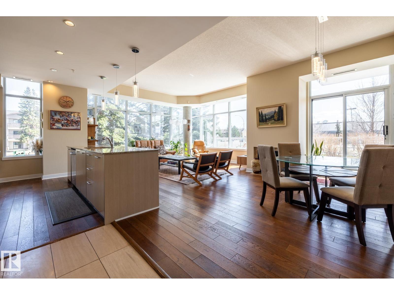 #S113 2504 109 ST NW