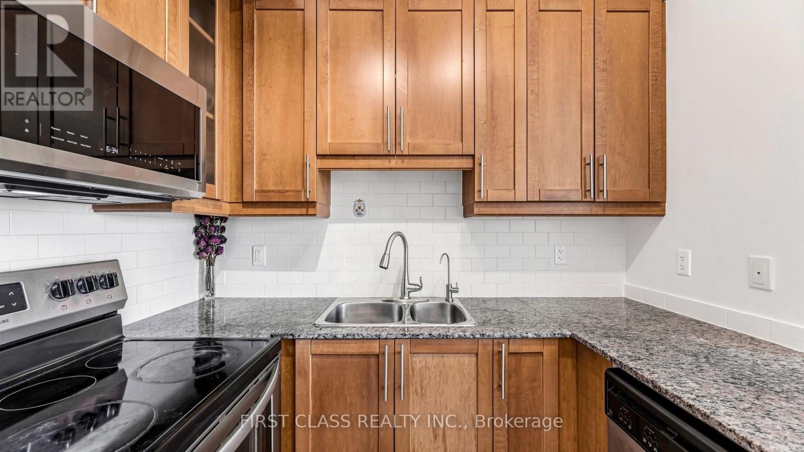612 - 18 HOLMES AVENUE