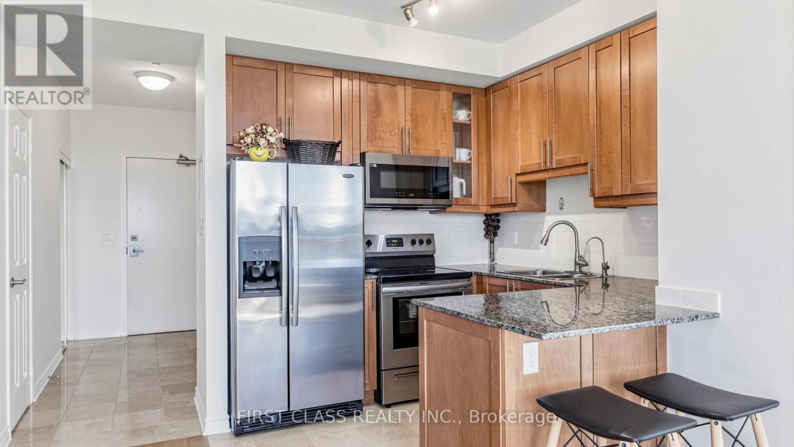 612 - 18 HOLMES AVENUE