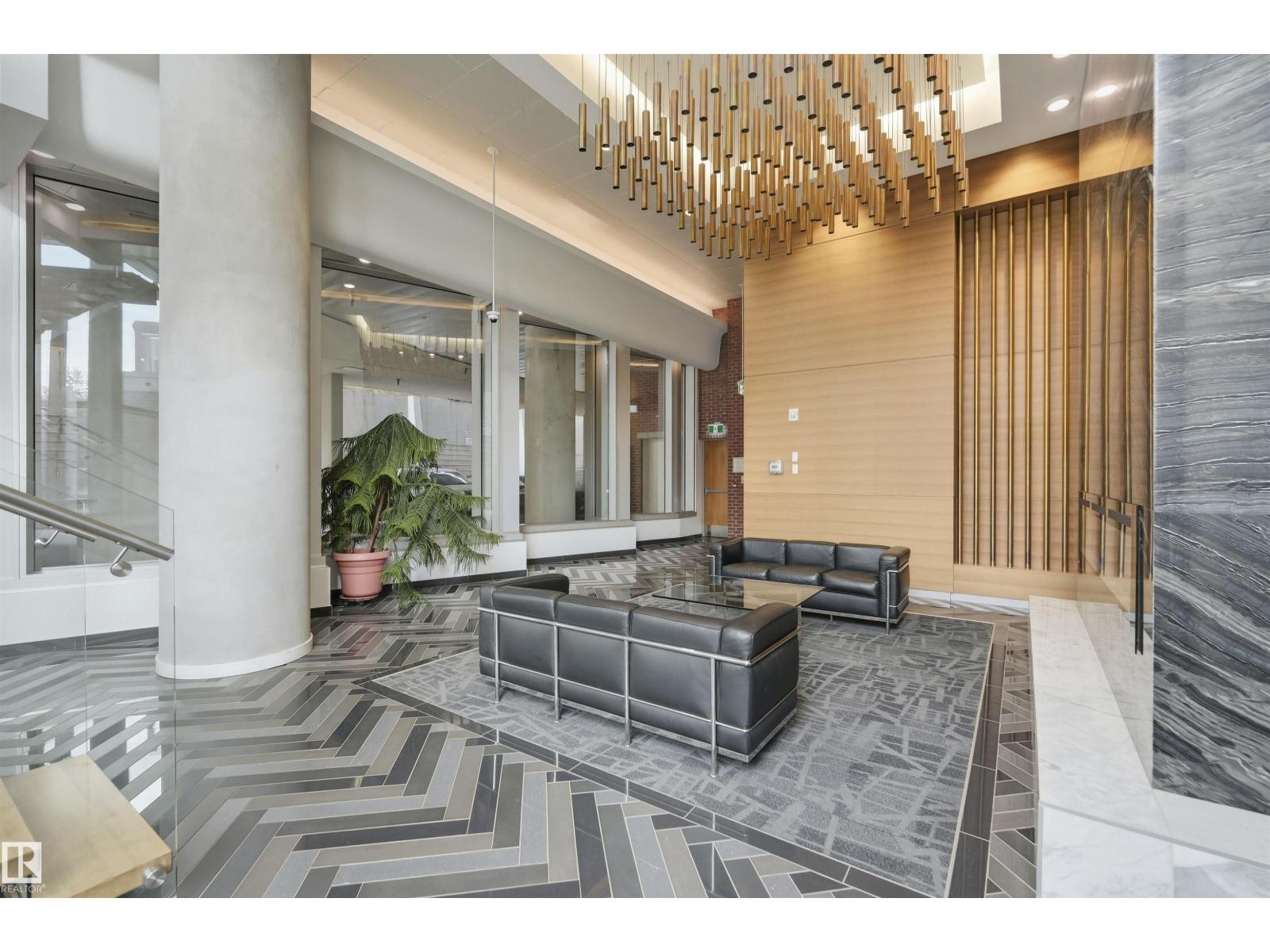 #2002 9720 106 ST NW