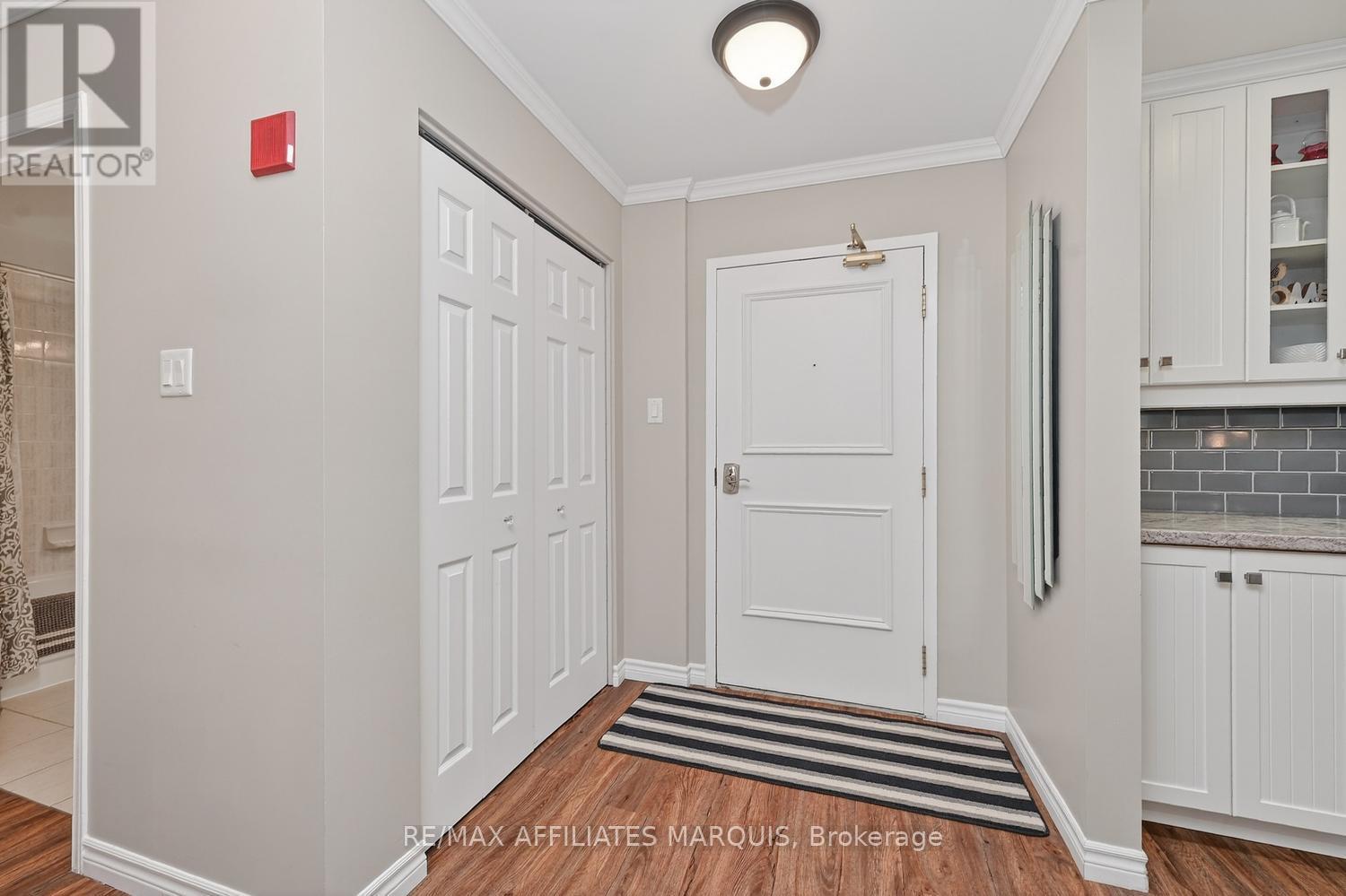 104 - 10 ARMSTRONG DRIVE