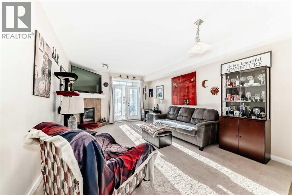 206, 1005B Westmount Drive