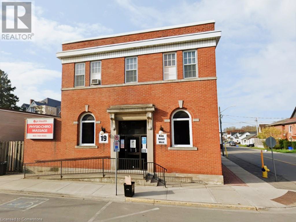 19 KING Street W
