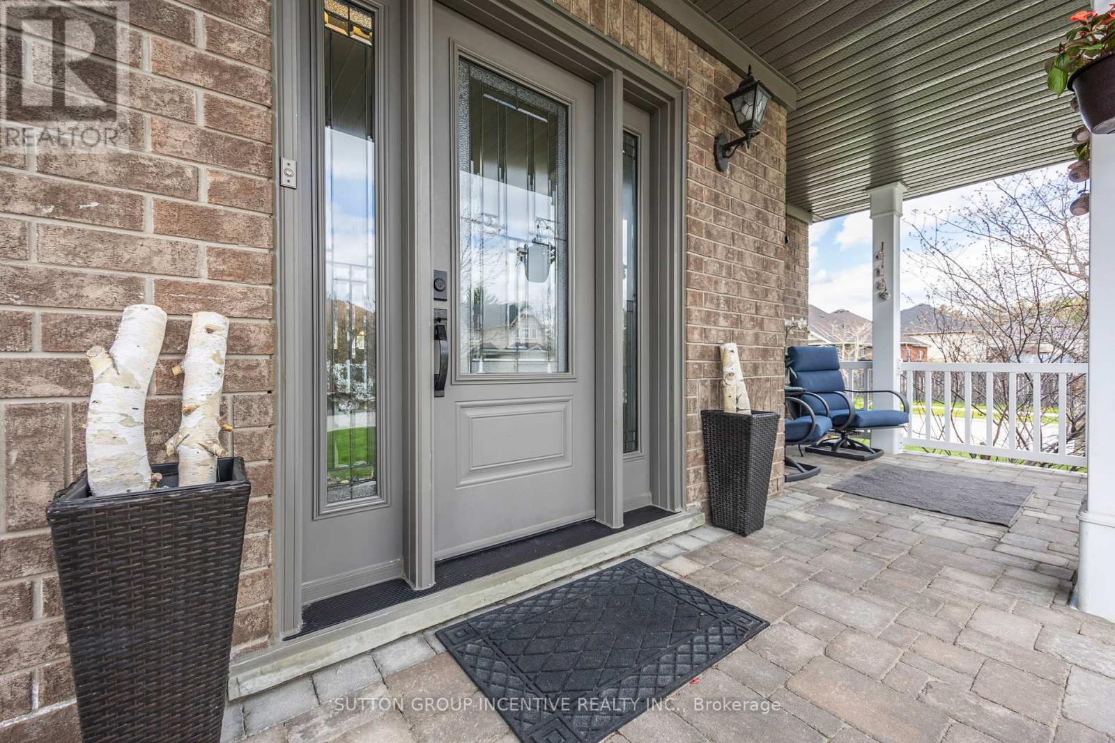 22 ARMEDA CLOW CRESCENT