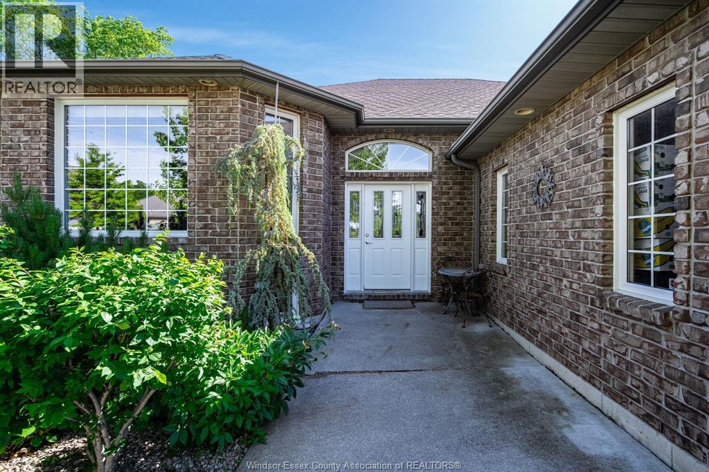 44 Deer Cross AVENUE