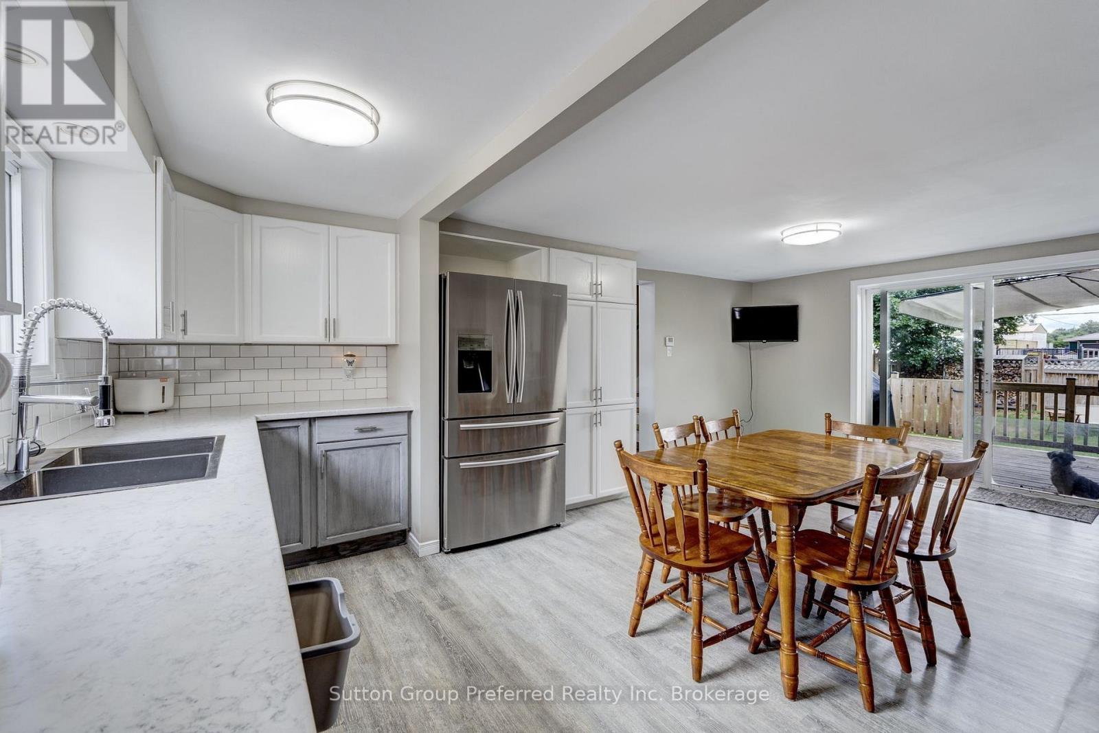 685744 MAIN STREET