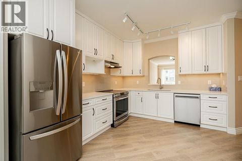 218 3098 GUILDFORD WAY Coquitlam BC V3B7W8