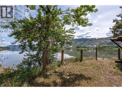 721 Strauss Street Kamloops BC V2B5R7