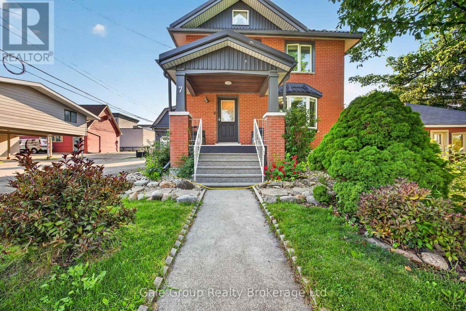 7 FIDLER AVENUE