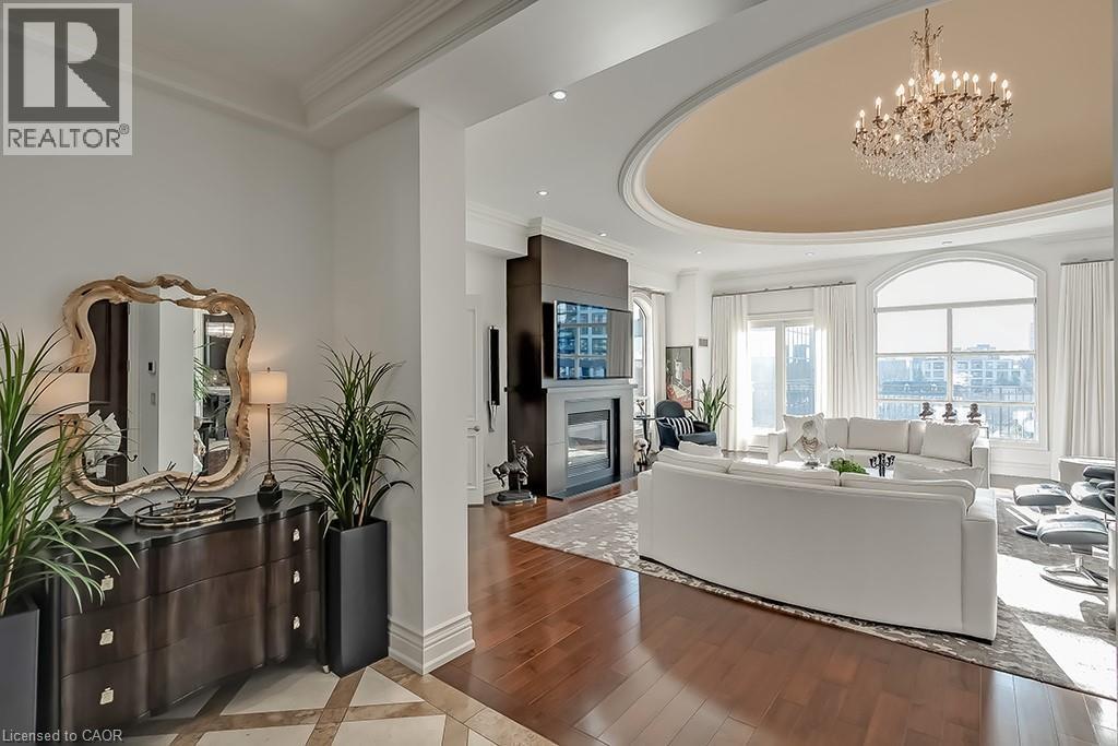 445 ELIZABETH Street Unit# PH1