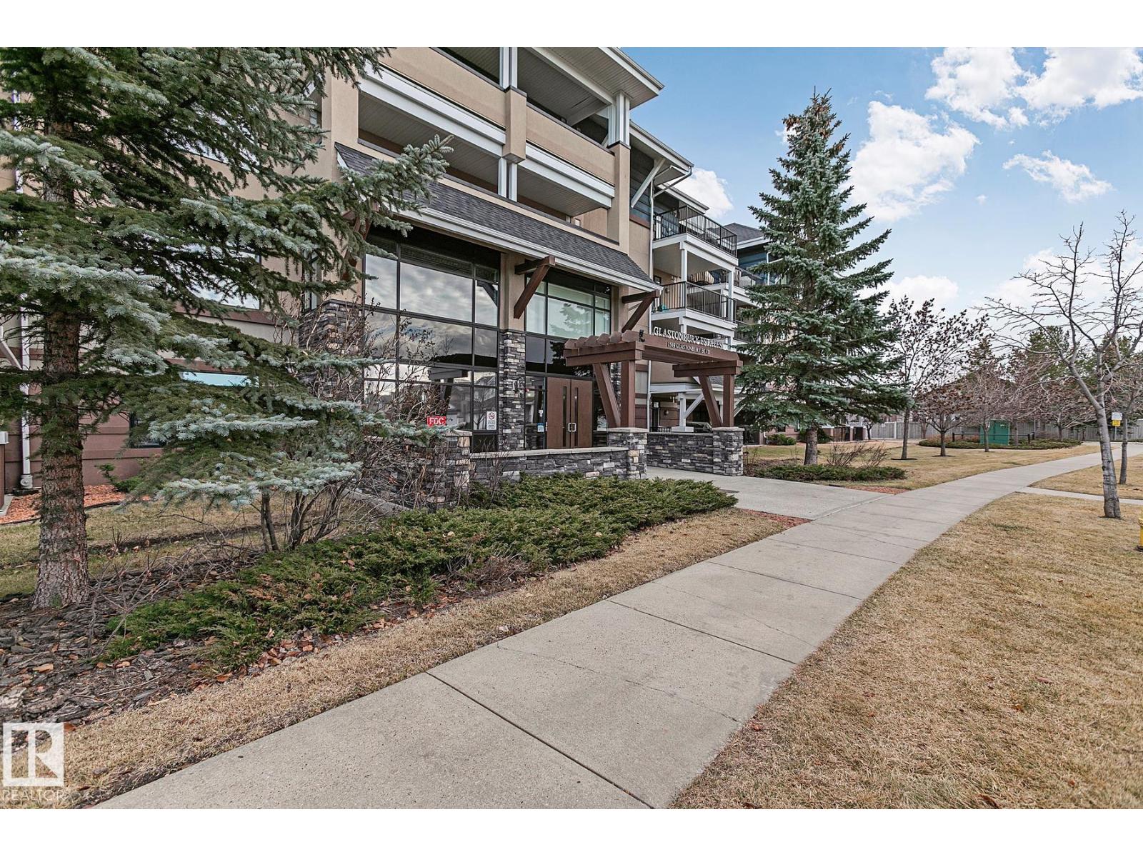 #110 1589 GLASTONBURY BV NW