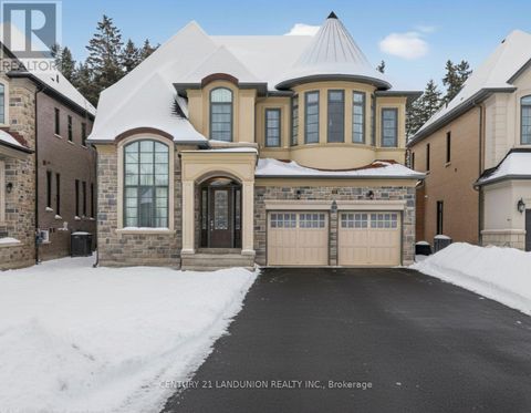 Property photo of 29 calla trail, aurora (aurora estates), ON l4g3z5