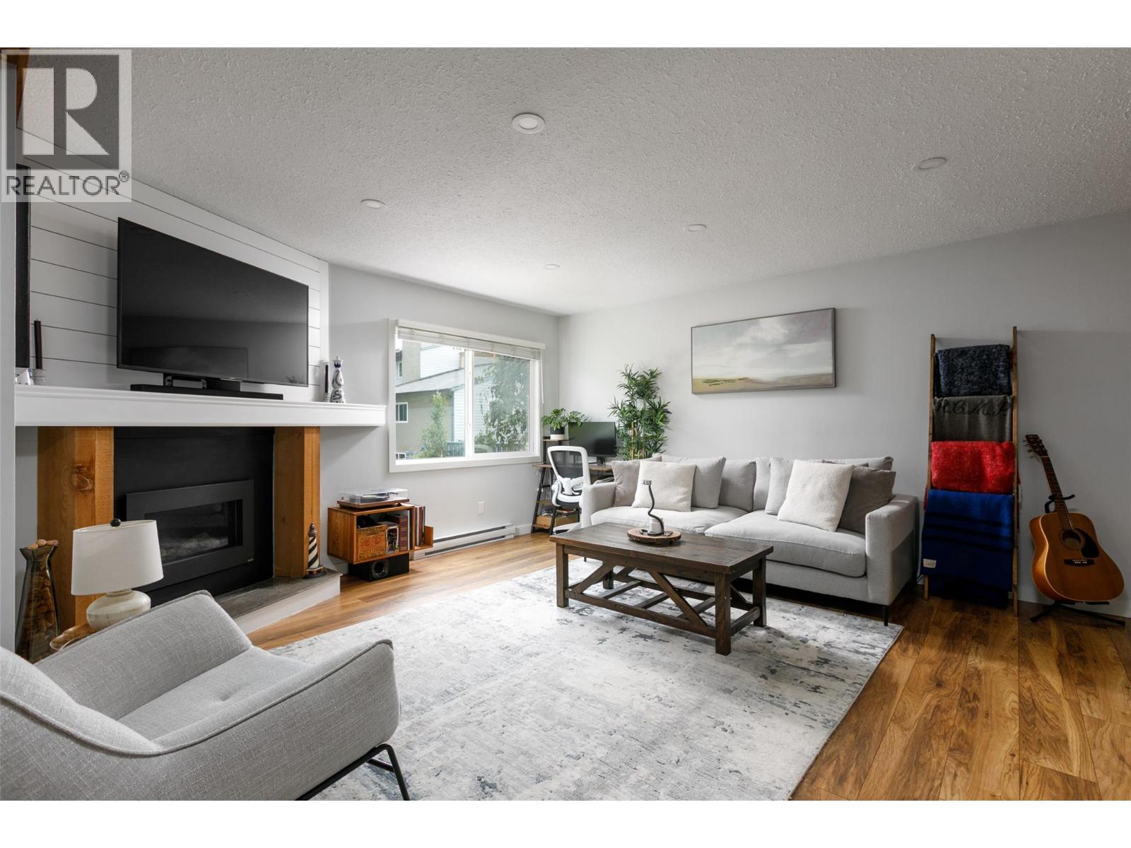 1481 Inkar Road Unit# 8