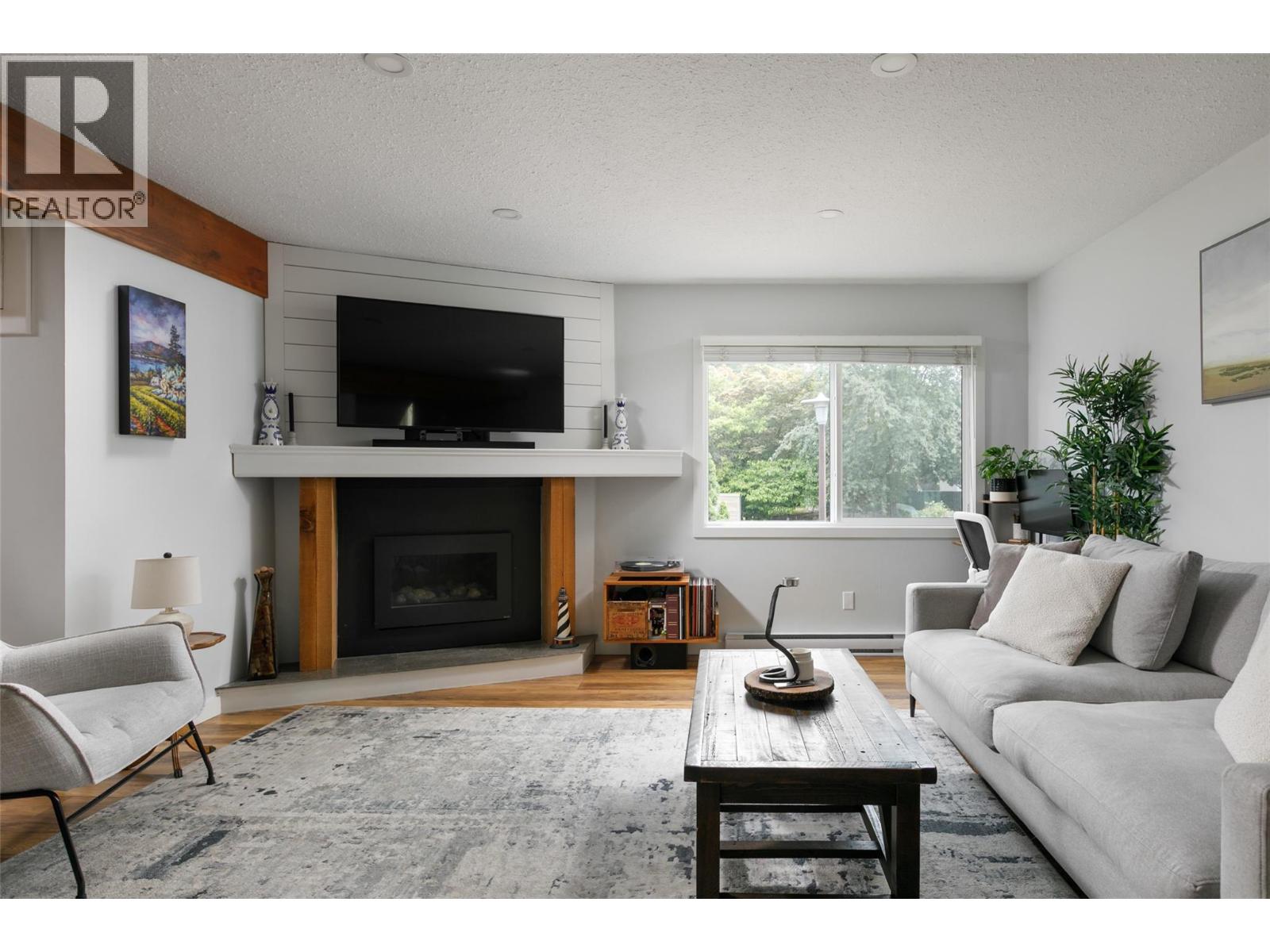 1481 Inkar Road Unit# 8