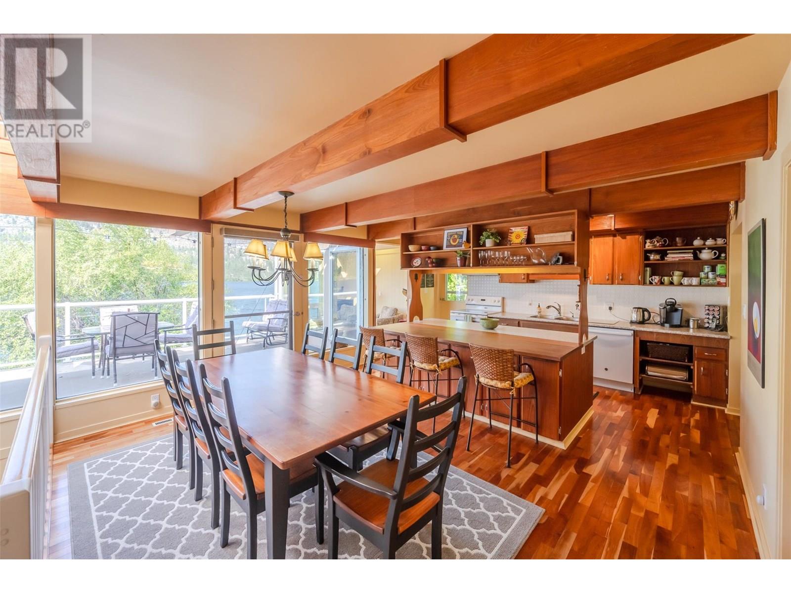 3120 Vaseux Lake Crescent