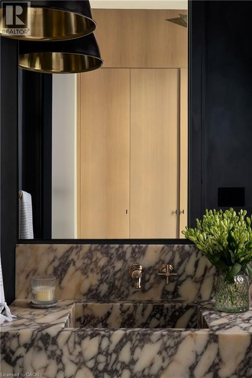 203 WEYBOURNE Road
