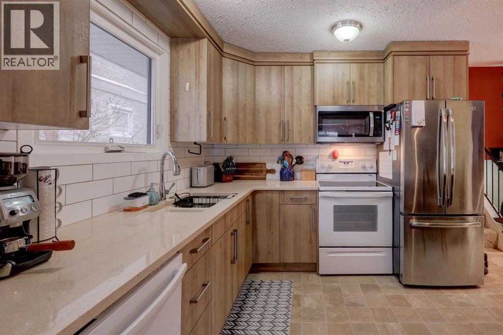 136 Templeby Place NE