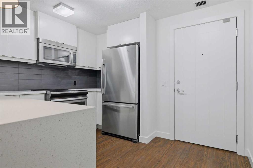 306, 25 Aspenmont Heights SW