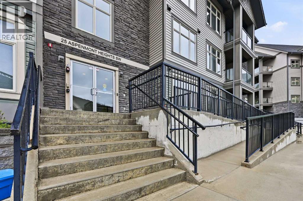306, 25 Aspenmont Heights SW