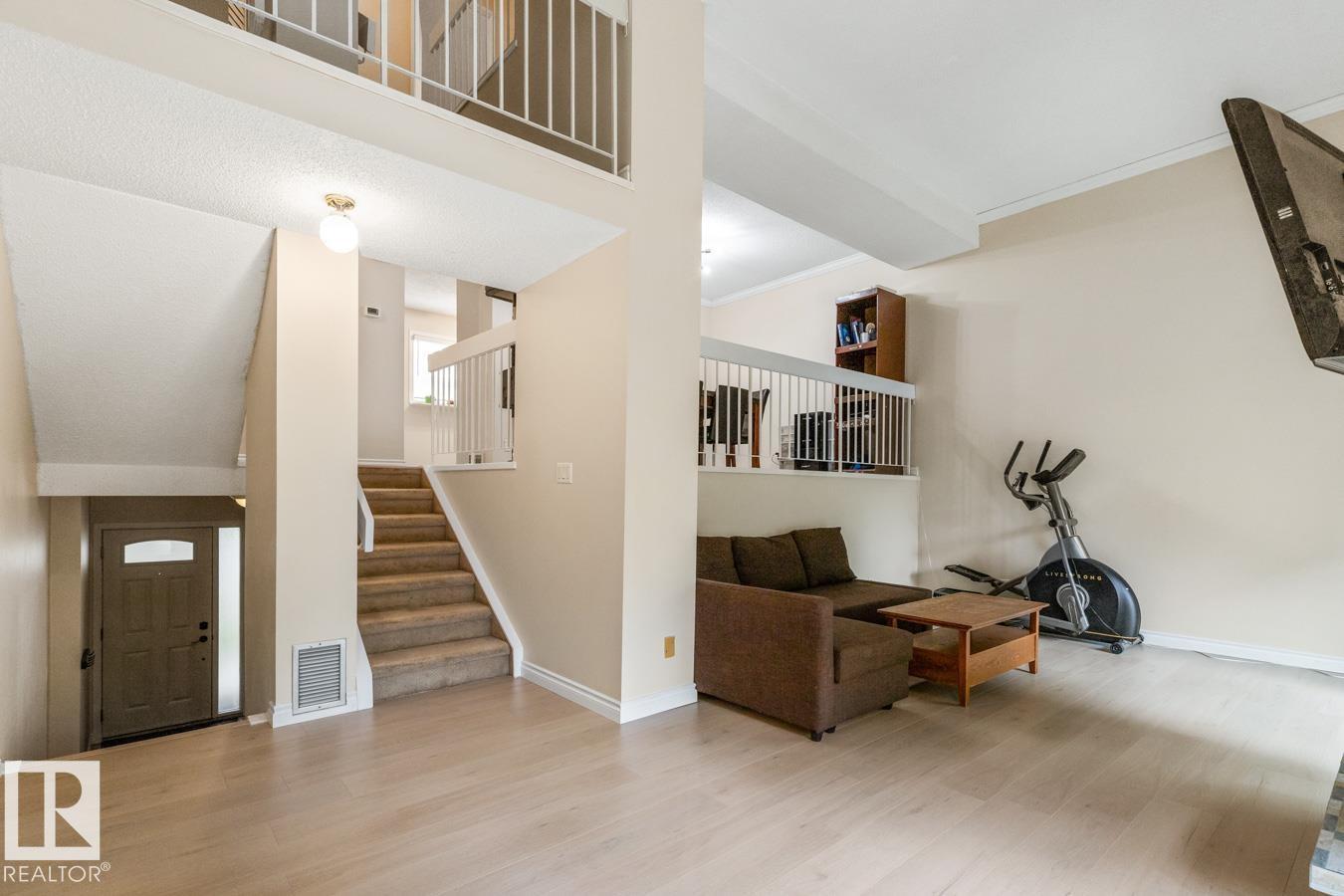 15731 121 ST NW