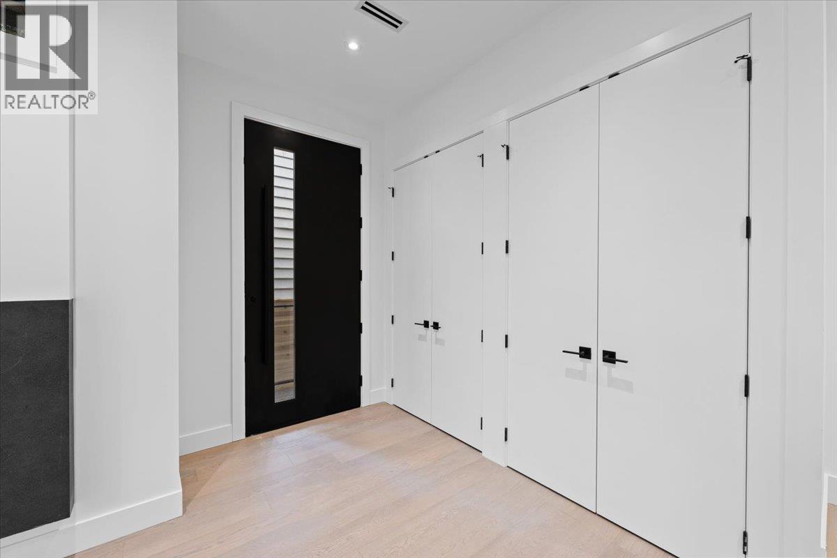 104 1518 HATTON AVENUE