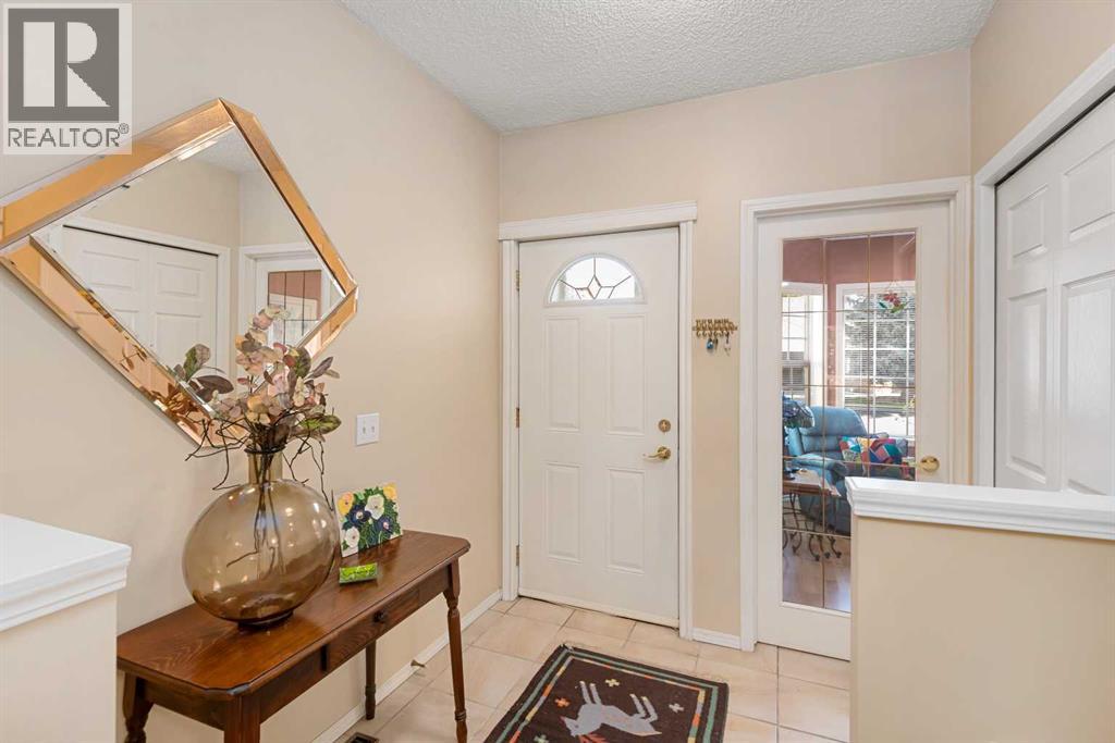 315 De Foras Close NW
