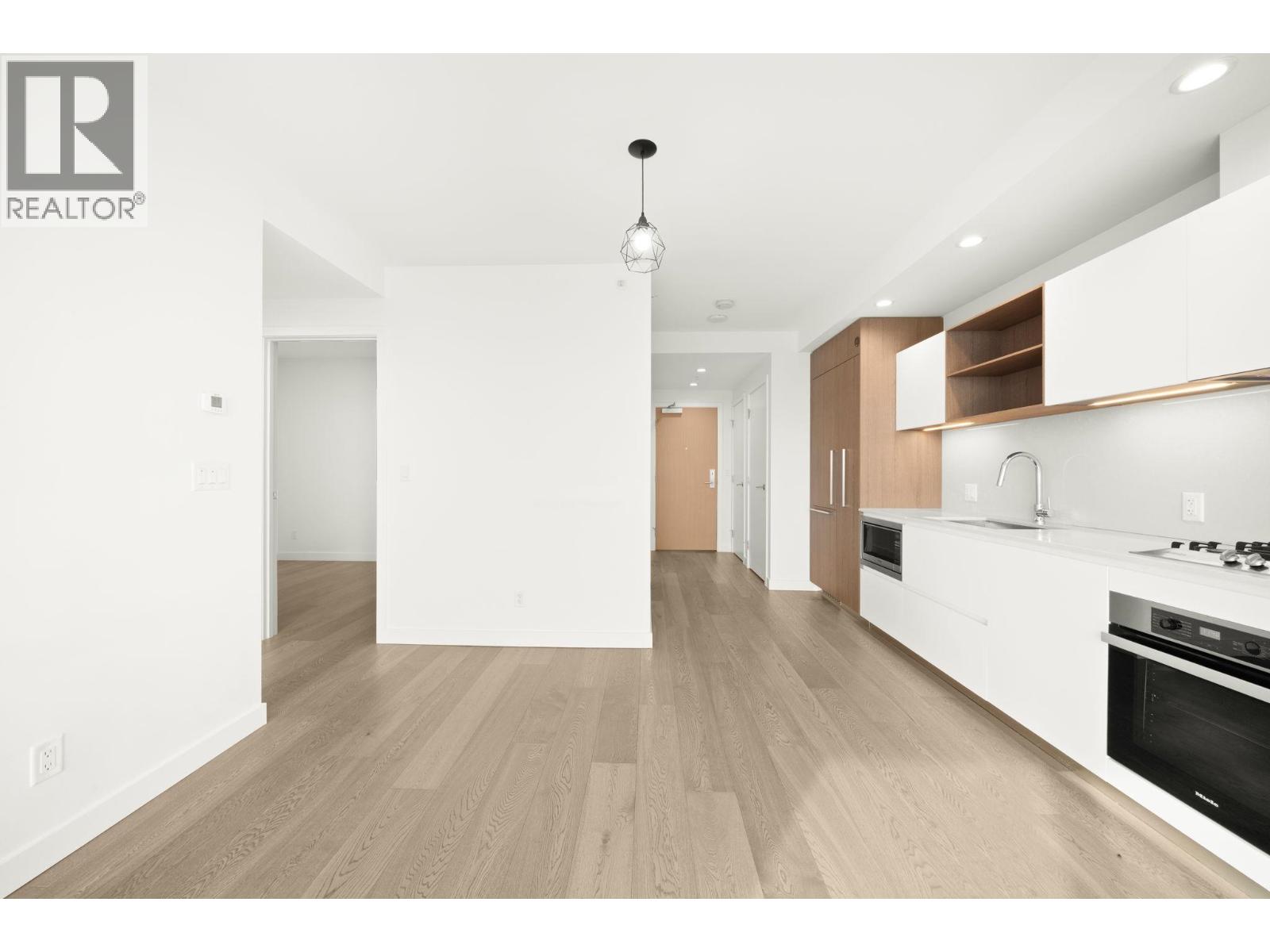 4009 6000 MCKAY AVENUE