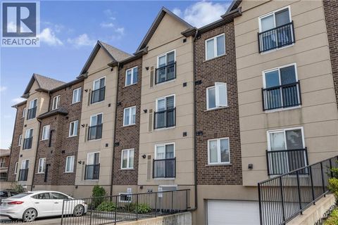 886 GOLF LINKS Road Unit# 302 Ancaster ON L9K1J8