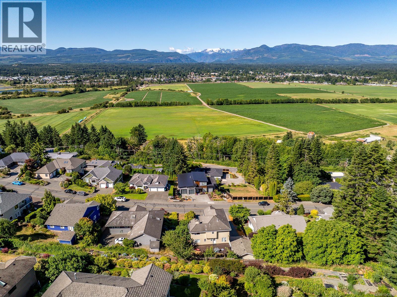 1418 Valley View Dr