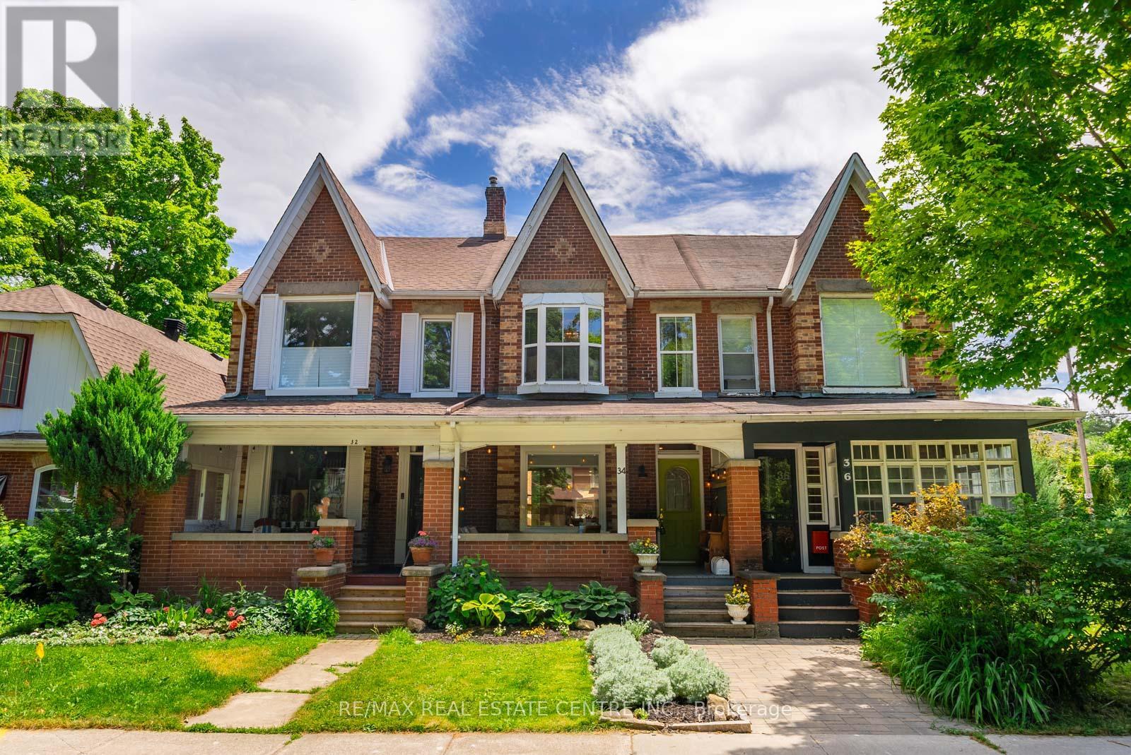 34 ZINA STREET