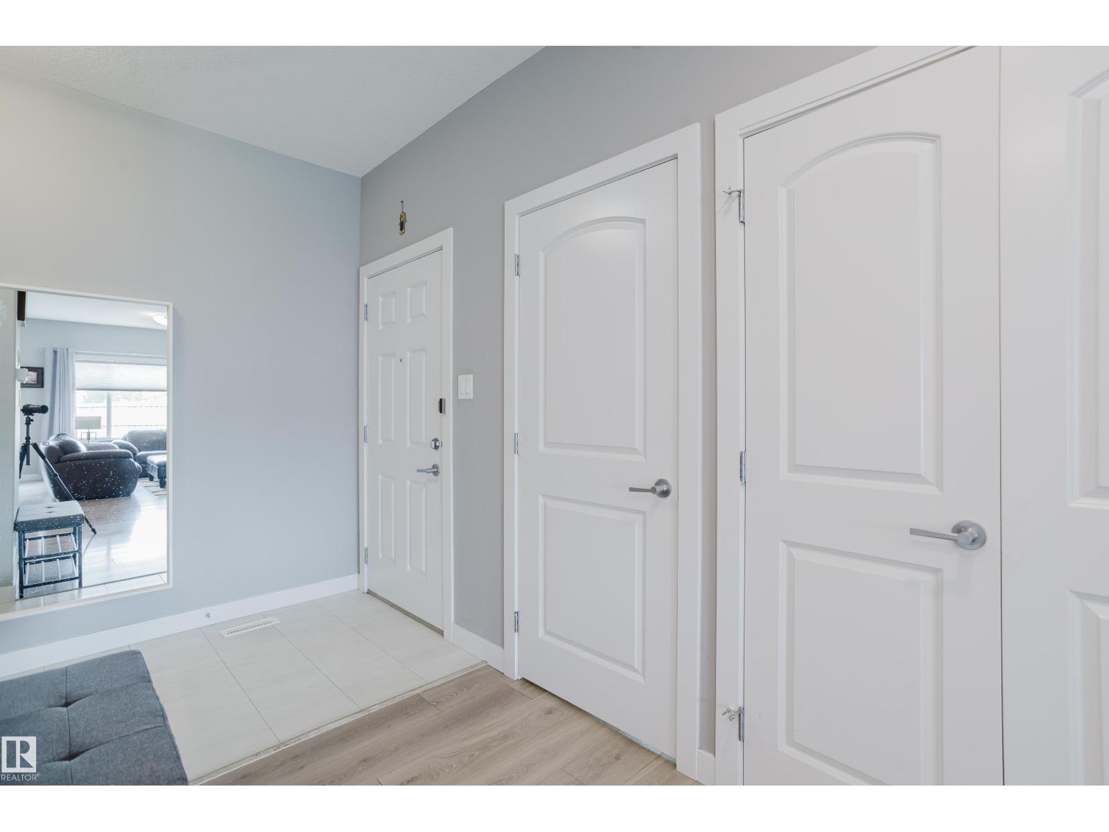 22106 89 AV NW