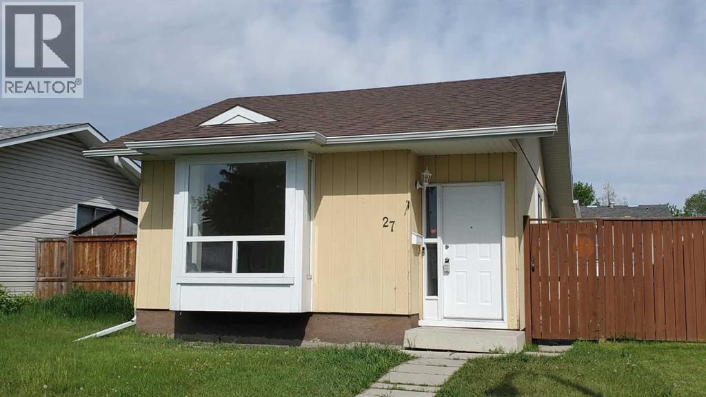 27 Aberdare Crescent NE