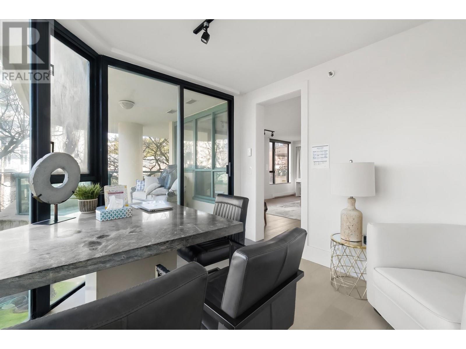 3D 328 TAYLOR WAY