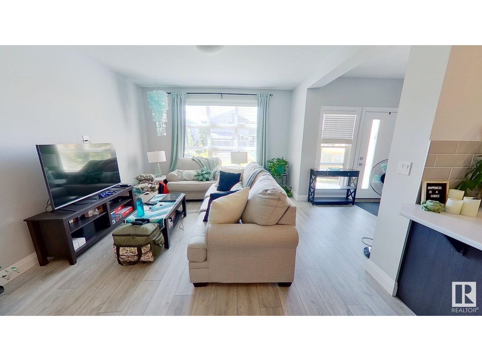 3632 8 AV SW